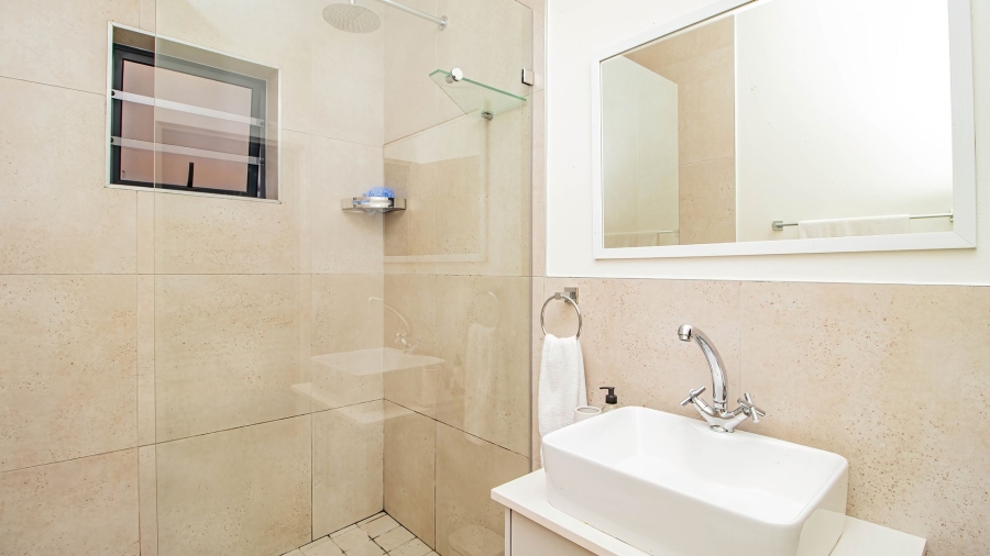 To Let 4 Bedroom Property for Rent in Royal Ascot Western Cape